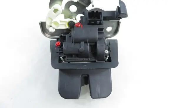 Audi A4 S4 B8 8K Tailgate/trunk/boot lock/catch/latch