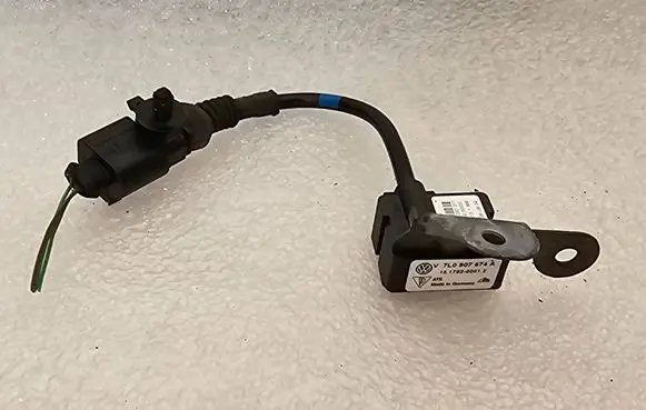Volkswagen Touareg I ABS wheel speed sensor 7L0907674A 15179200512