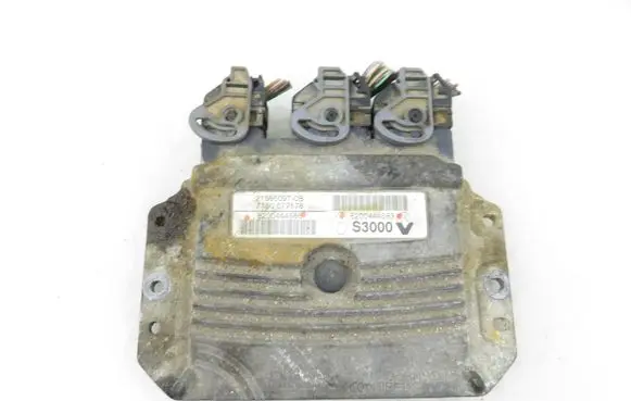 Renault Espace - Grand espace IV Engine control unit/module 8200444583 8200444586
