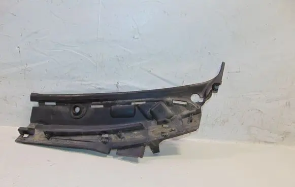 Citroen C3 Wiper trim 8251L4 9637992377