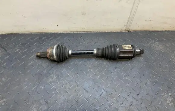 BMW 5 E60 E61 Front driveshaft 7570269 7529389