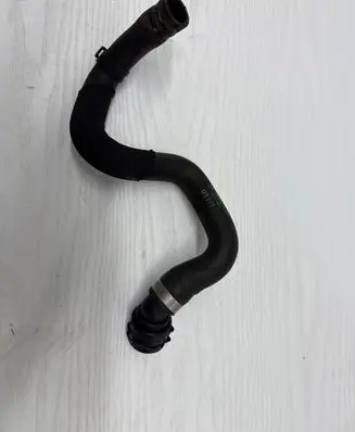 BMW 5 F10 F11 Engine coolant pipe/hose 15476810 106944 9170347