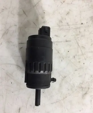 Peugeot Boxer Windscreen/windshield washer pump D2832