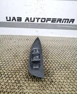 Nissan Qashqai Electric window control switch 809604EA0AX