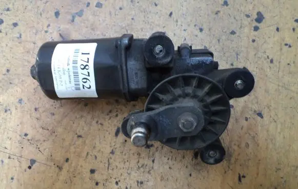 Toyota Avalon XX10 Front wiper linkage and motor