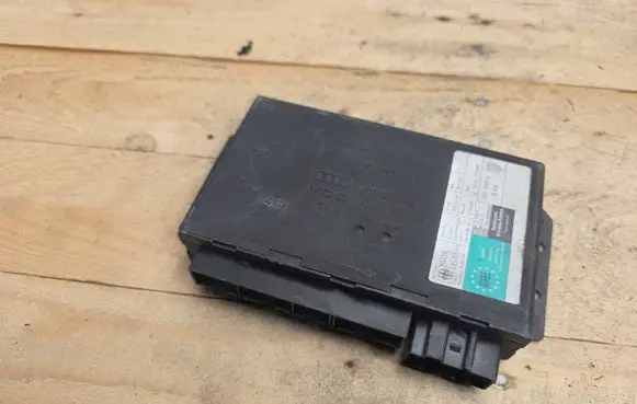 Audi A6 S6 C5 4B Comfort/convenience module 4B0962258E