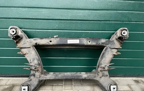 Mercedes-Benz C W204 Rear subframe 