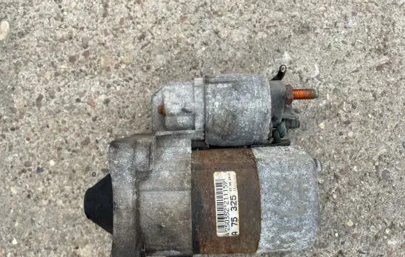 Renault Laguna I Starter motor