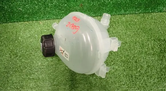 Fiat 600 Coolant expansion tank/reservoir 