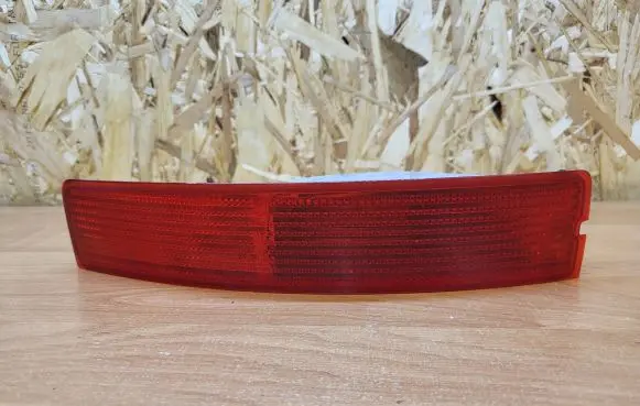 Volvo XC90 Rear tail light reflector