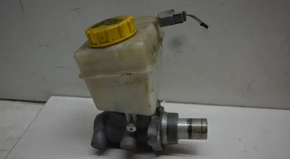 Jaguar XF X250 Master brake cylinder 03350886971