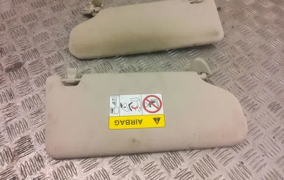 Mitsubishi Outlander Sun visor