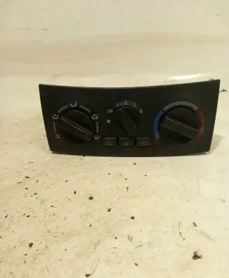 Mitsubishi Space Star Climate control unit mr914557