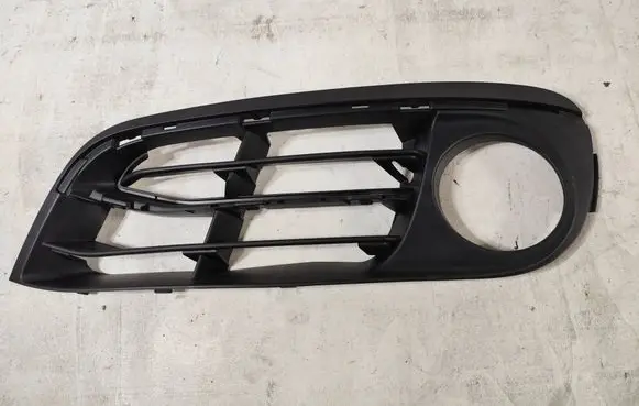 BMW 5 F10 F11 Front bumper lower grill 51117331731 7331731