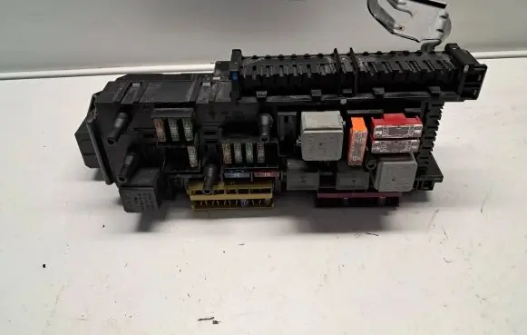 Mercedes-Benz E W212 SAM control unit 5DK011023-10 2129060505