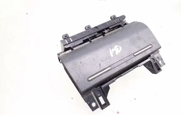 Audi A4 S4 B7 8E 8H Ashtray (front) 8E0857951