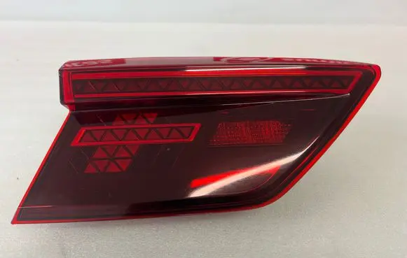 Volkswagen Tiguan Tailgate rear/tail lights 5NA945307D 2SA01252201 00670368