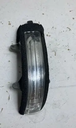 Toyota Land Cruiser (J150) Mirror indicator light 