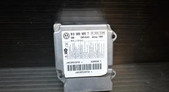 Volkswagen Golf V Airbag control unit/module 1K0909605T