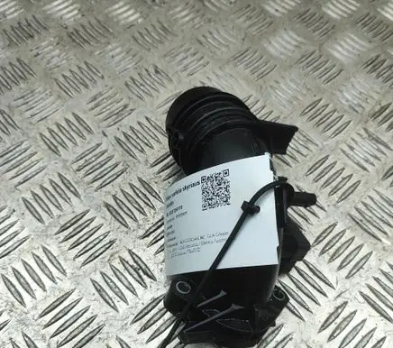 Mercedes-Benz CLA C118 X118 Air intake duct part A2820905700