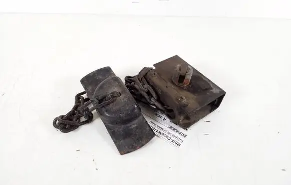 Mercedes-Benz X-class W470 Spare wheel mounting bracket A4704000000