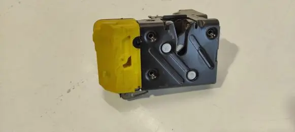 Volvo S80 Front door lock