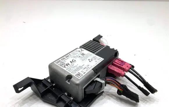 Volkswagen PASSAT B8 Bluetooth control unit module 5WA035284E