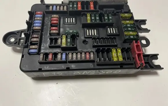 BMW X5 F15 Fuse module 9316570