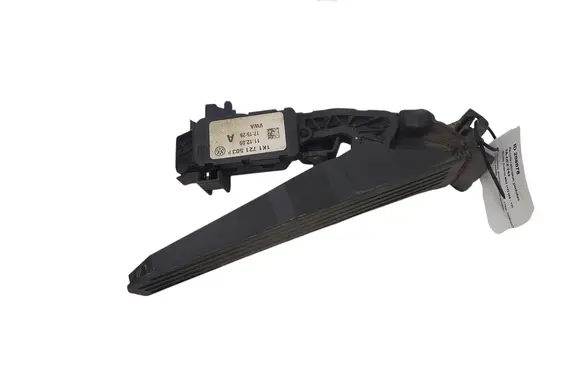 Skoda Octavia Mk2 (1Z) Accelerator throttle pedal 1K1721503P