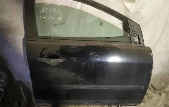 Ford Focus Front door juodos