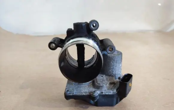 Audi A4 S4 B8 8K Throttle valve 03L128063E