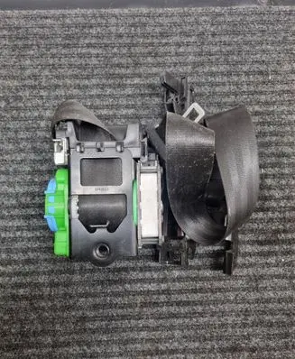 Audi Q5 SQ5 Front seatbelt 3063560 0718C3R2SK 3063561