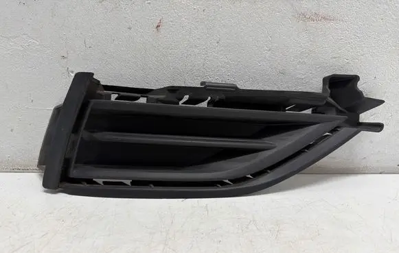 Volkswagen Golf VII Front bumper lower grill 5G0853212G