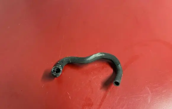 BMW X7 G07 Engine coolant pipe/hose E0872