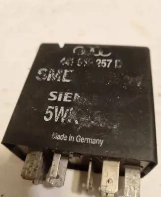 Audi A6 S6 C5 4B Electric power window relay 441959257C
