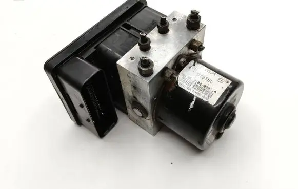 Suzuki Grand Vitara II ABS Pump 06210203914 S5J6