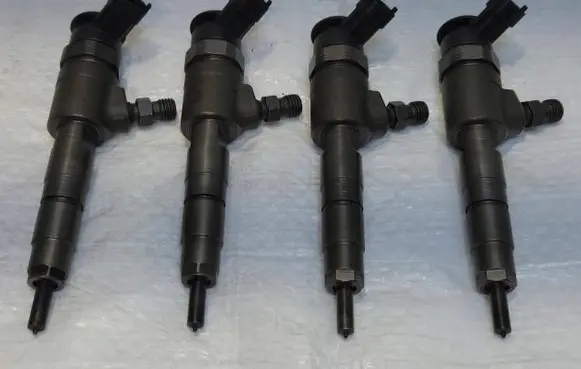 Ford C-MAX II Fuel injector 0445110489