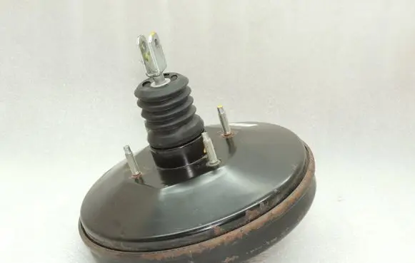 Suzuki Swift I Brake booster 5130062J00 0204051671