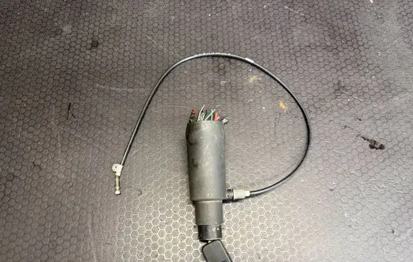Mercedes-Benz E W210 Ignition lock 2102670164