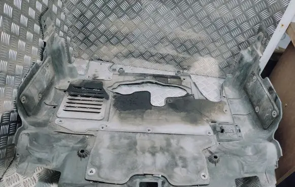 Engine splash shield/under tray