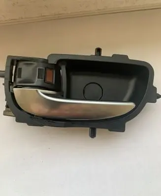 Toyota Auris E180 Front door interior handle 692060D270