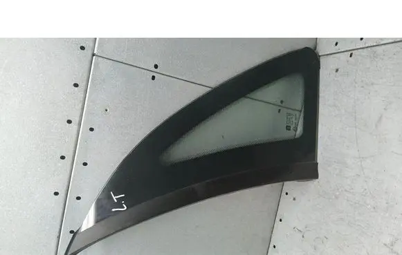 Opel Corsa C Rear side window
