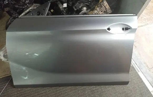 BMW 6 F06 Gran coupe Front door