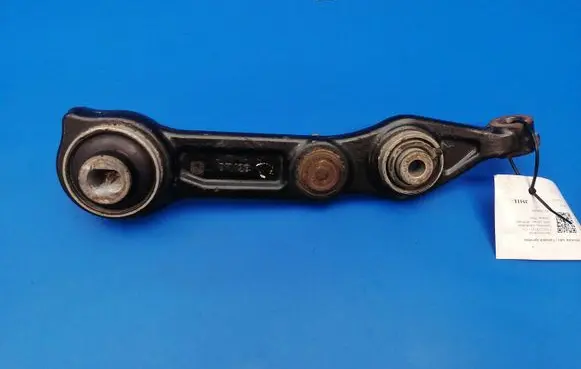 Mercedes-Benz CLS C219 Front lower control arm/wishbone