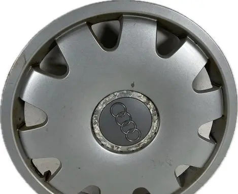 Audi A3 S3 8L R16 wheel hub/cap/trim 4B0601147C
