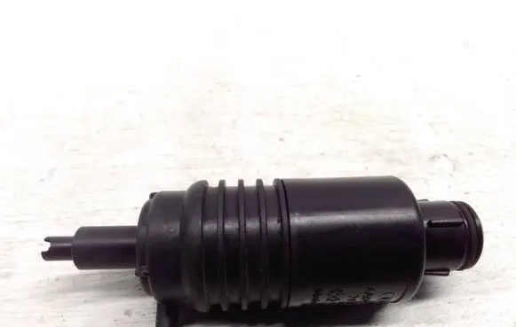 Audi A4 S4 B5 8D Windscreen/windshield washer pump 4A0955651
