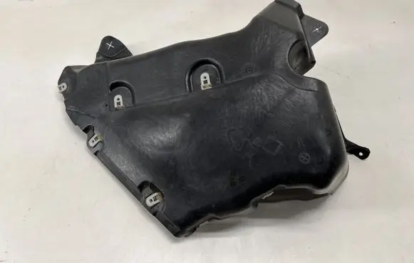 BMW M4 G82 G83 Front bumper skid plate/under tray 9477422