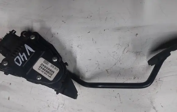 Mitsubishi Space Star Accelerator throttle pedal M865642 6PV00830100