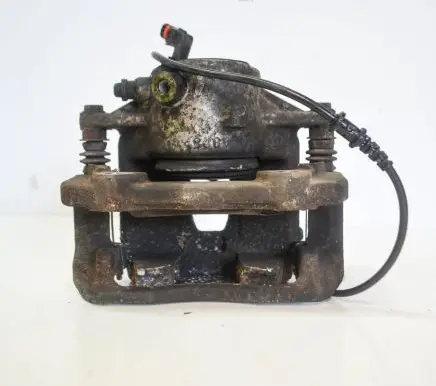 Mercedes-Benz C W204 Front brake caliper