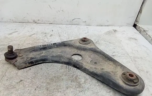 Peugeot 207 Front lower control arm/wishbone